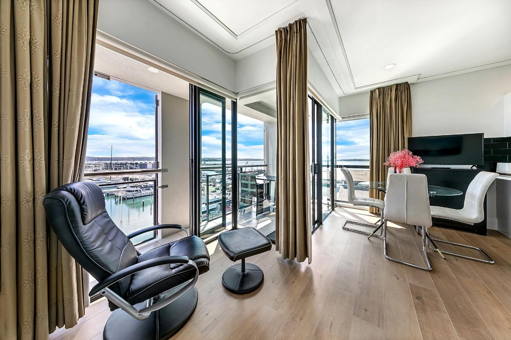 Exquisite Sun Soaked Corner Apartment Auckland Dış mekan fotoğraf
